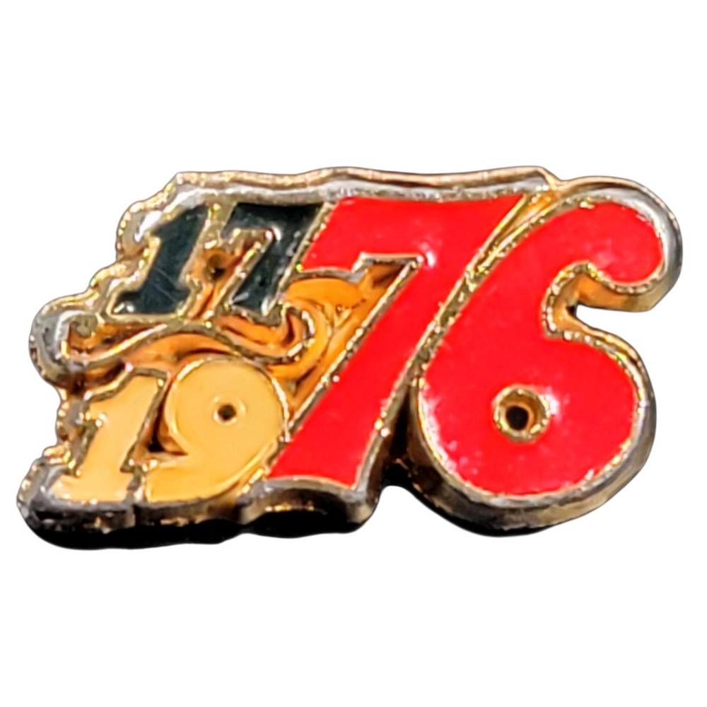 VTG 1976 US Bicentennial Lapel‎ Pin Red Yellow Enamel Gold Tone Patriotic 1776